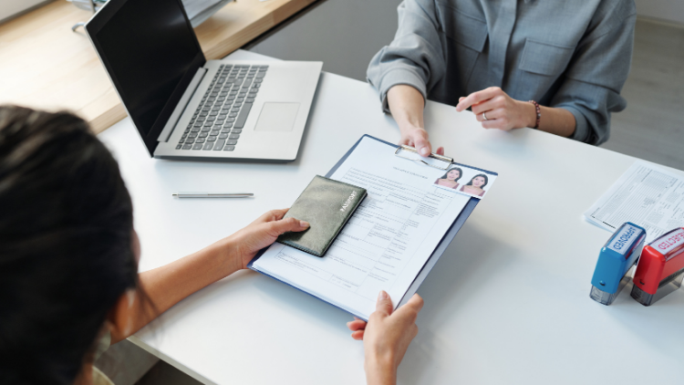 Dich Vu Xin Visa 6 Thang Nhieu Lan Cho Nguoi Nuoc Ngoai